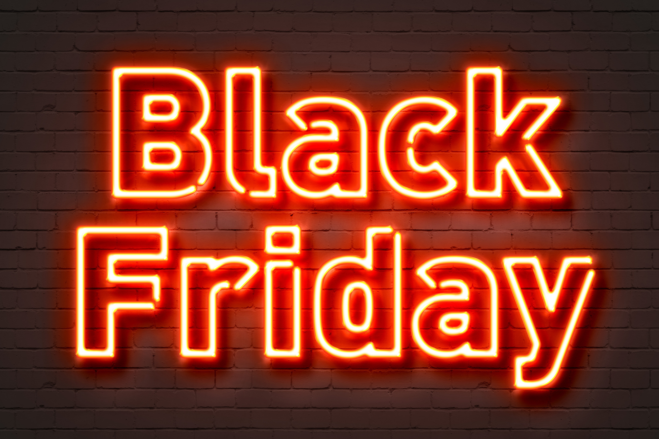 5 consigli di marketing per il Black Friday neon